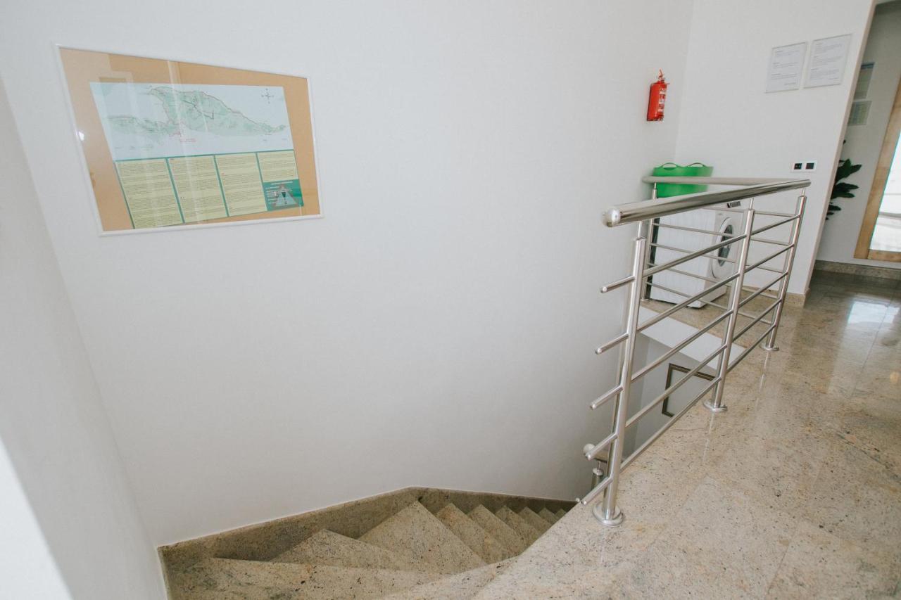 Blue Sea House Apartment โตรกีร์ ภายนอก รูปภาพ