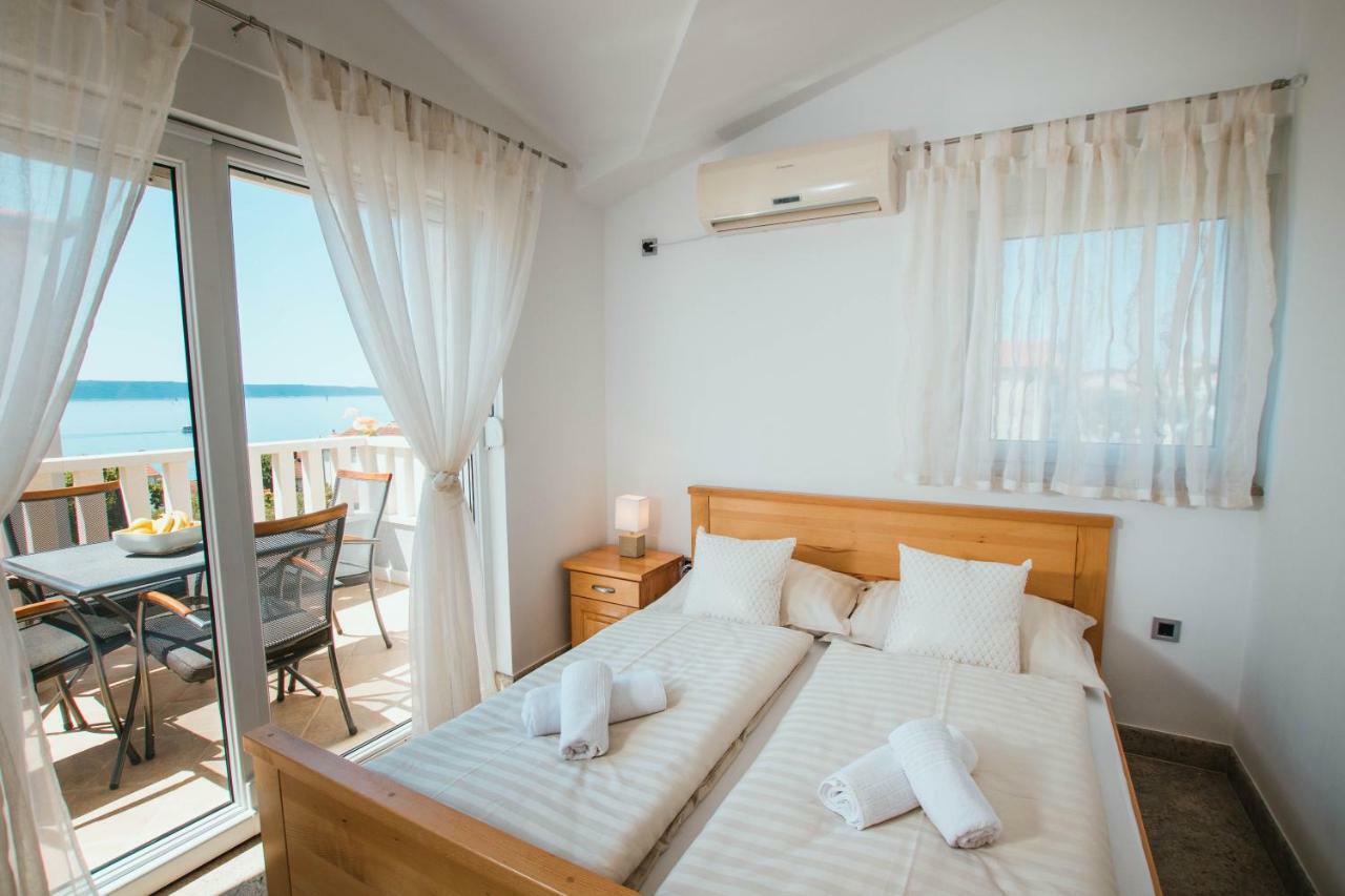 Blue Sea House Apartment โตรกีร์ ภายนอก รูปภาพ